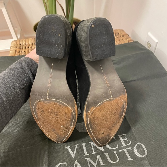 Vince Camuto black suede heeled booties - Picture 4 of 6